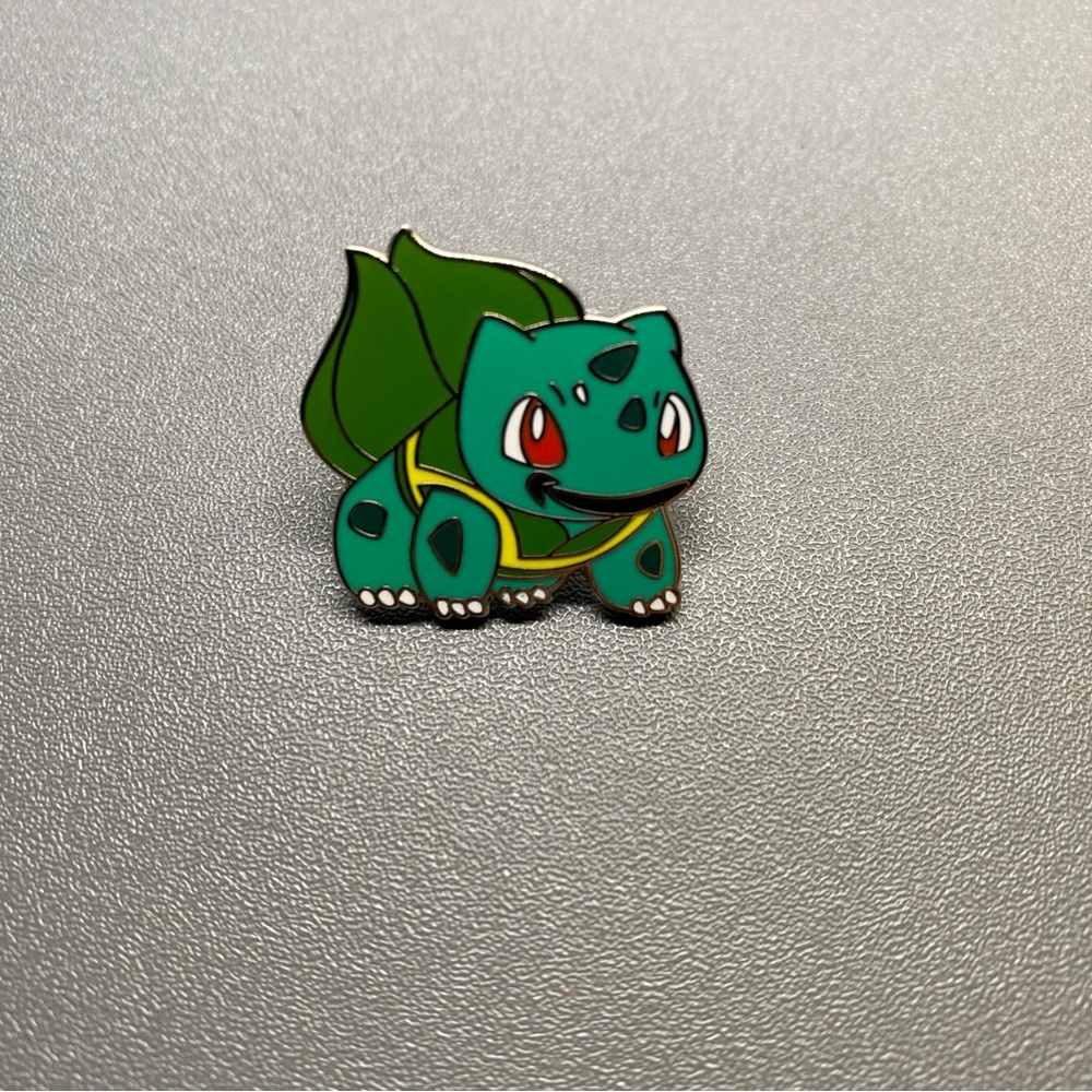 Amazon Employee Peccy Pin Pokémon Bulbasaur Worker Vest Grass Funny Collectible